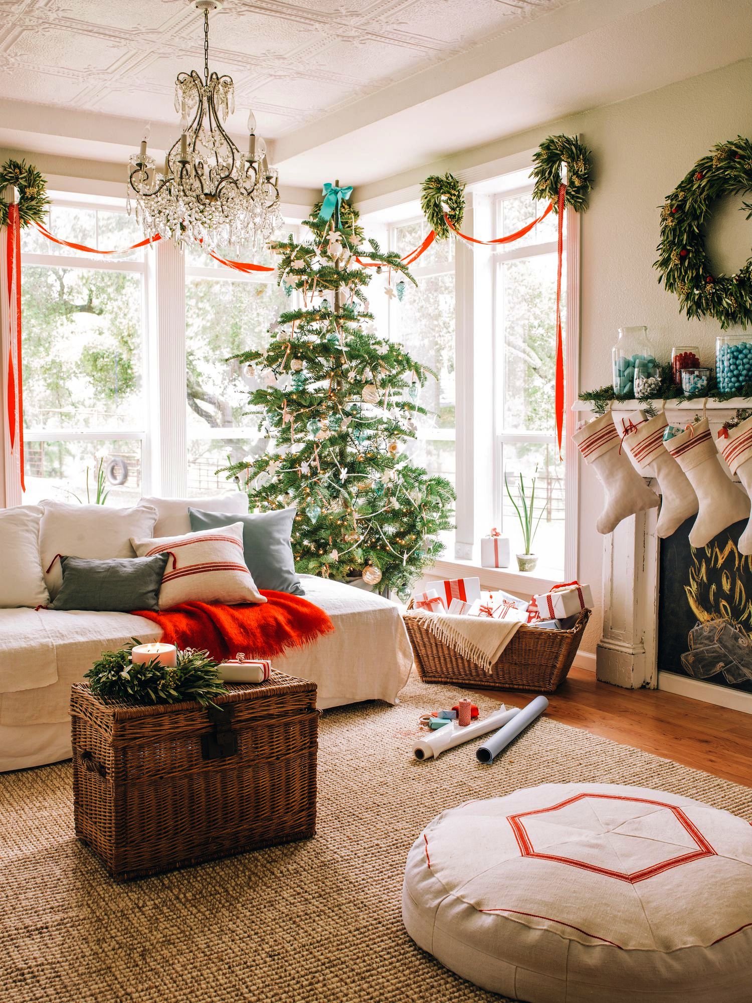 20-Christmas Decoration Living Room