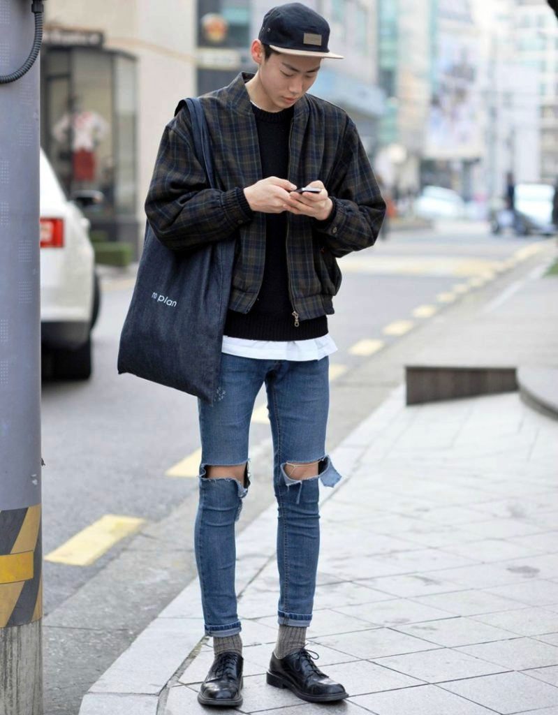 3-Ripped Jeans Outfit For Men