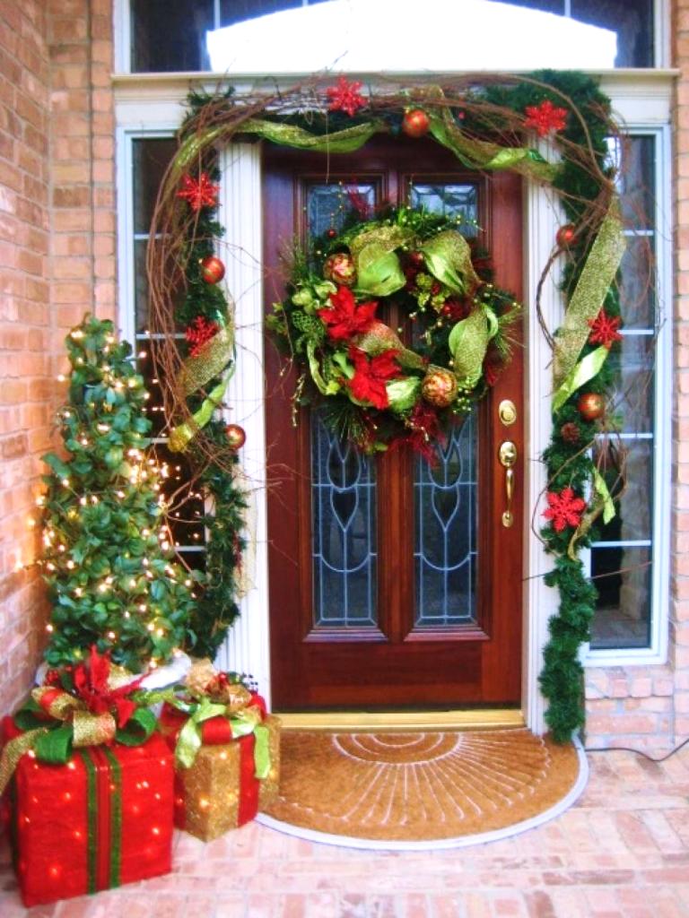 6-Christmas Door Decor