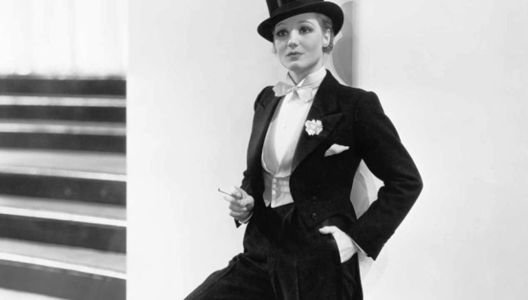 20 Classy Tuxedo Ideas For Women To Try