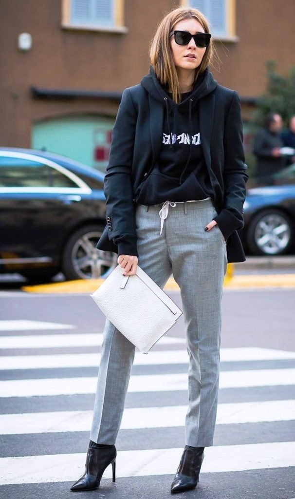 50 Amazing Sweatshirt Outfit Ideas For Women To Try - Instaloverz