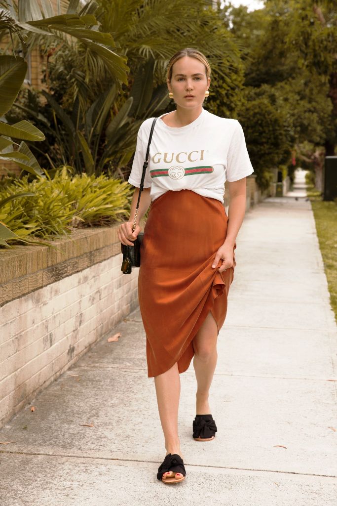 Skirt Silk Outfit Ideas