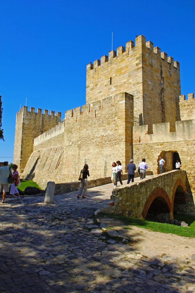 Sao Jorge Castle-Top 10 Tourist Attractions In Lisbon This Year